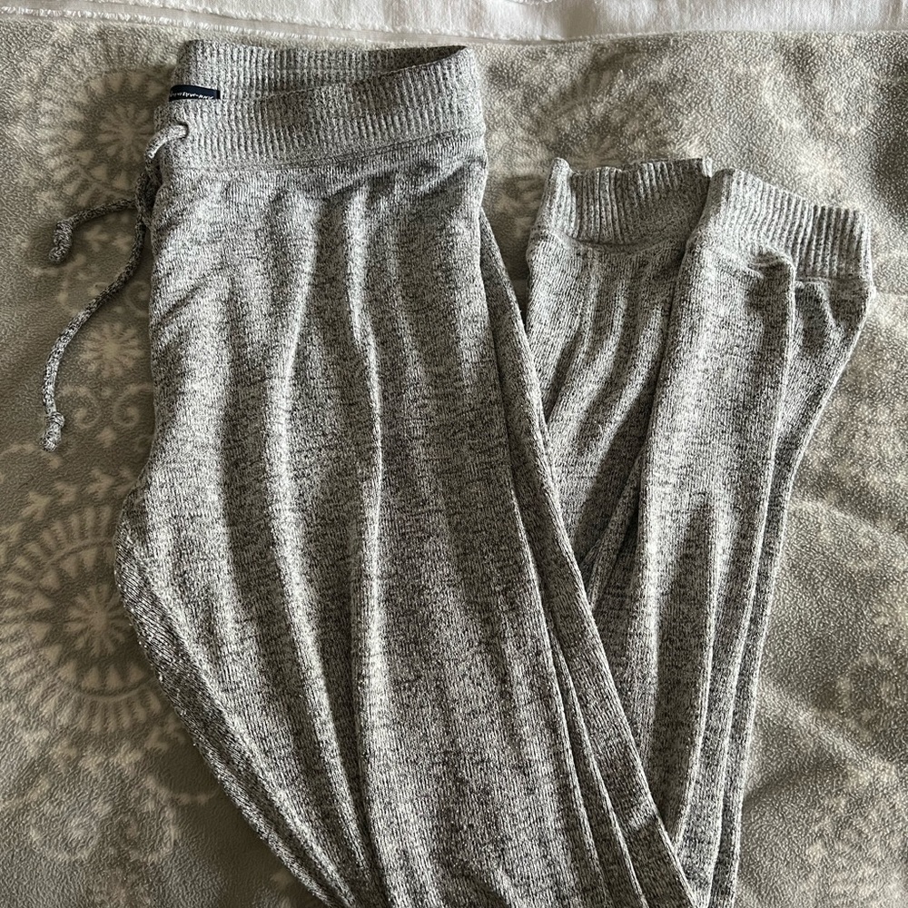 AEO ahh-mazingly soft line grey sweatpants size S